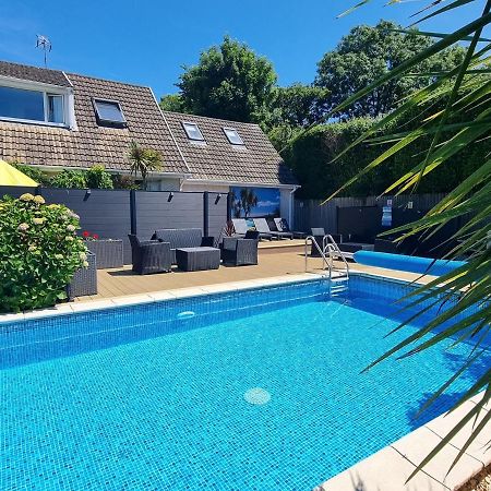Beautiful Apartment With Private Pool Near Tenby Kilgetty Extérieur photo