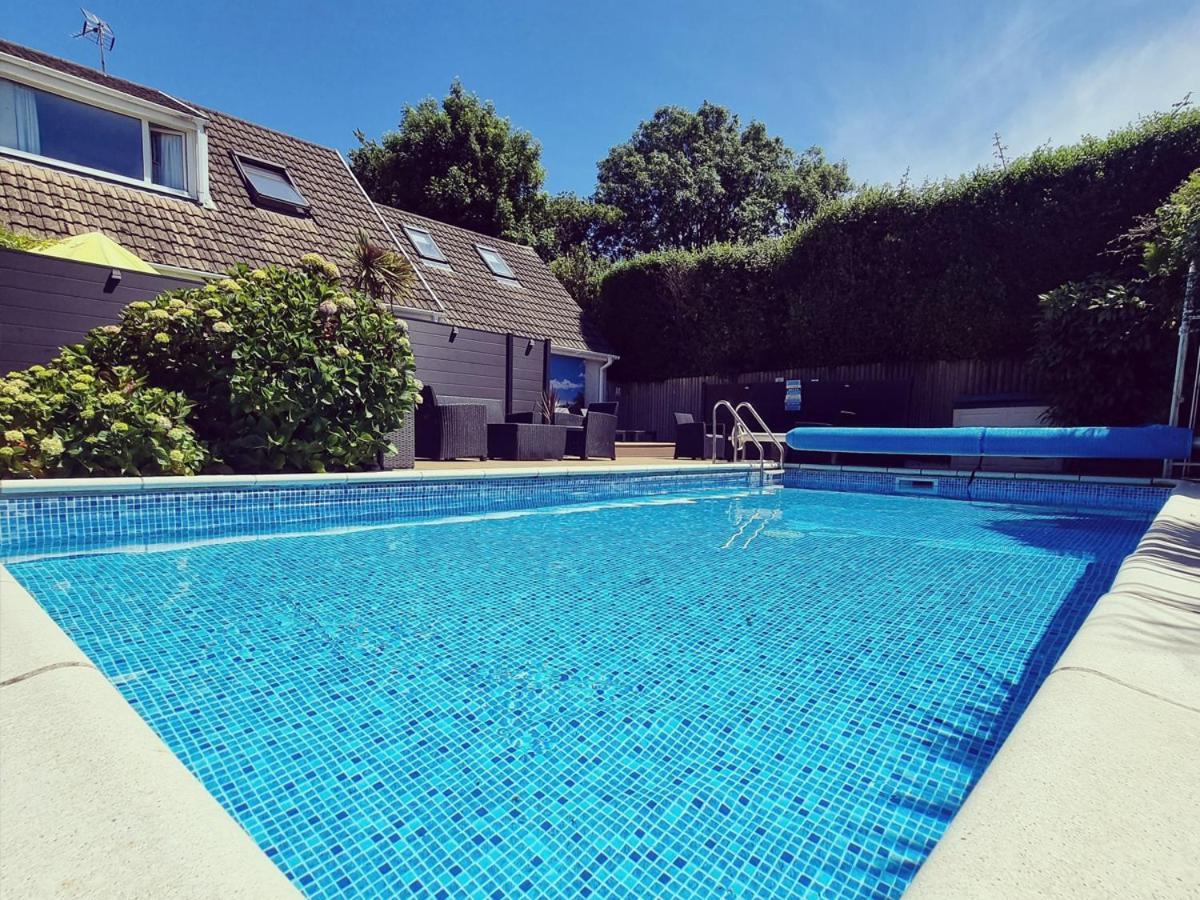Beautiful Apartment With Private Pool Near Tenby Kilgetty Extérieur photo