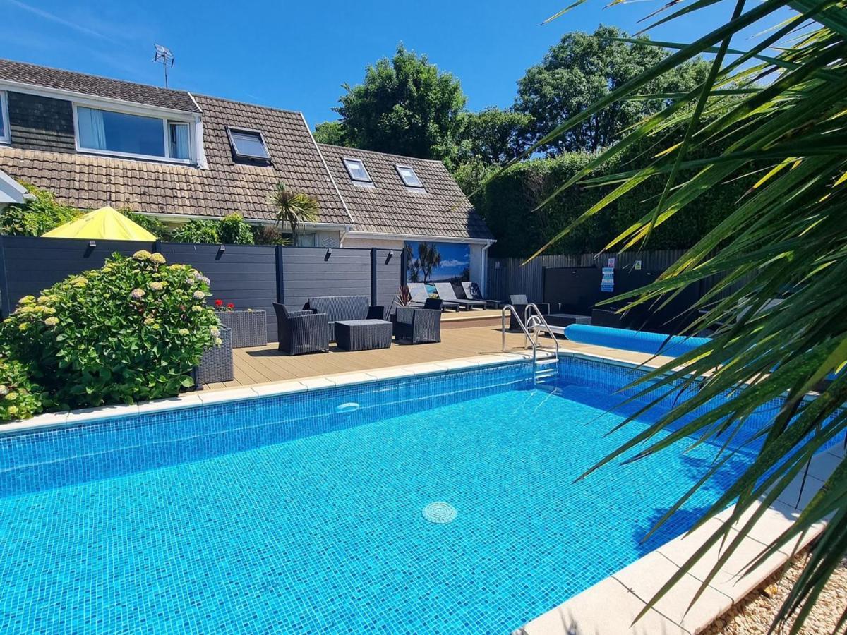 Beautiful Apartment With Private Pool Near Tenby Kilgetty Extérieur photo