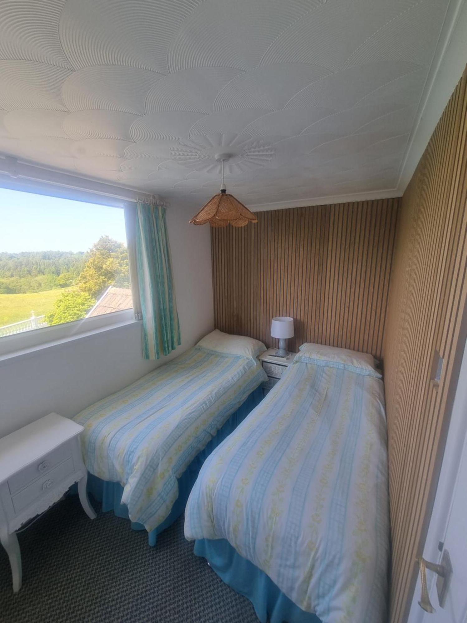 Beautiful Apartment With Private Pool Near Tenby Kilgetty Chambre photo