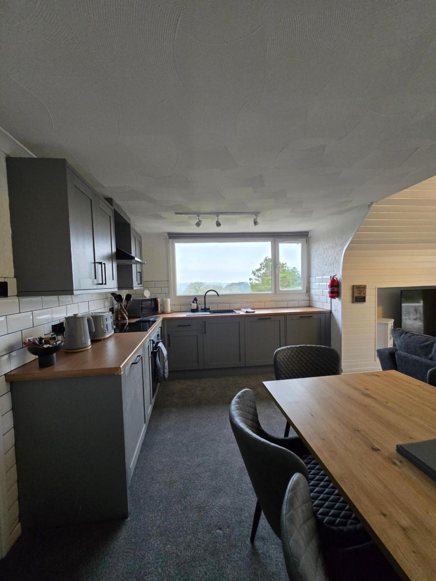 Beautiful Apartment With Private Pool Near Tenby Kilgetty Extérieur photo