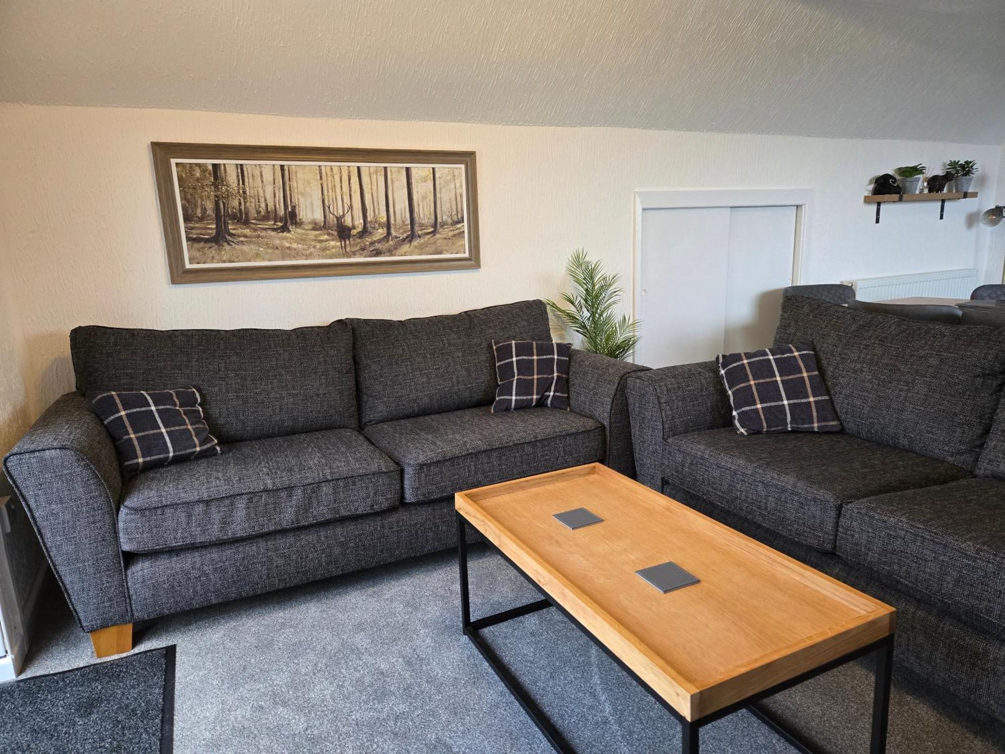 Beautiful Apartment With Private Pool Near Tenby Kilgetty Extérieur photo